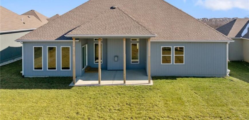 10216 N Winchester Avenue, Kansas City, MO 64156