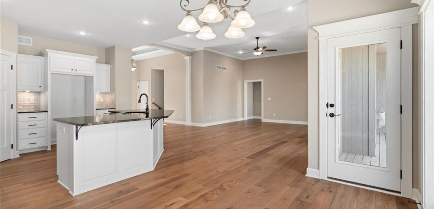 7012 NE 102nd Court, Kansas City, MO 64156