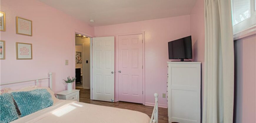 7307 NW Winter Avenue, Kansas City, MO 64152