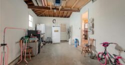 7307 NW Winter Avenue, Kansas City, MO 64152
