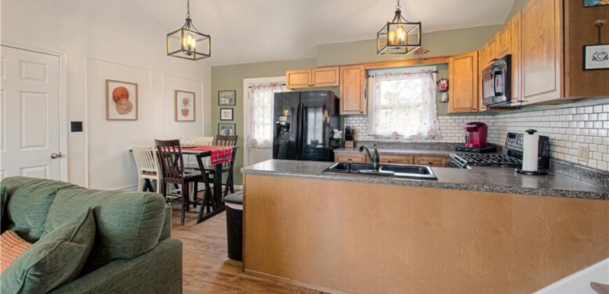 7307 NW Winter Avenue, Kansas City, MO 64152