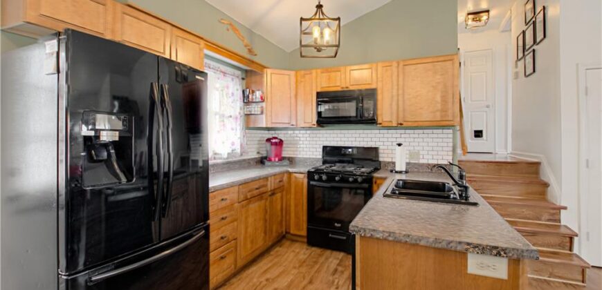 7307 NW Winter Avenue, Kansas City, MO 64152