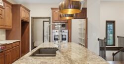 6205 NW Saddle Club Court, Other, MO 64152