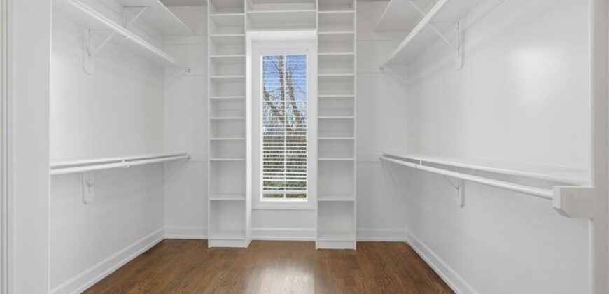 6205 NW Saddle Club Court, Other, MO 64152