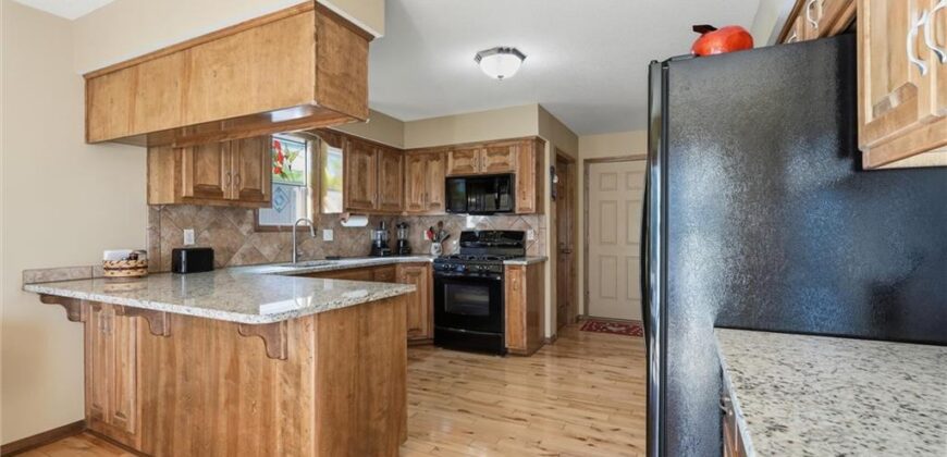 8923 N Mersington Avenue, Kansas City, MO 64156