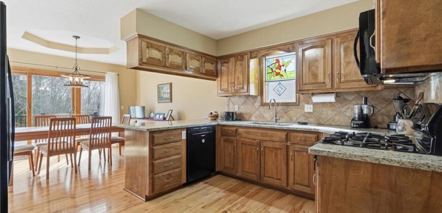 8923 N Mersington Avenue, Kansas City, MO 64156