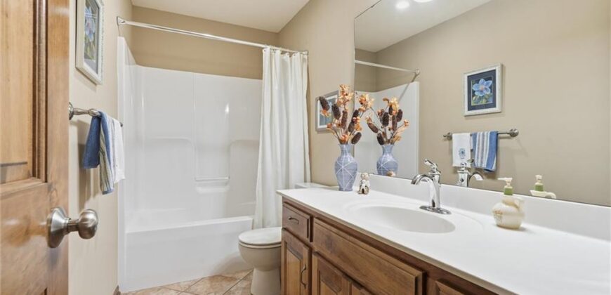 8923 N Mersington Avenue, Kansas City, MO 64156