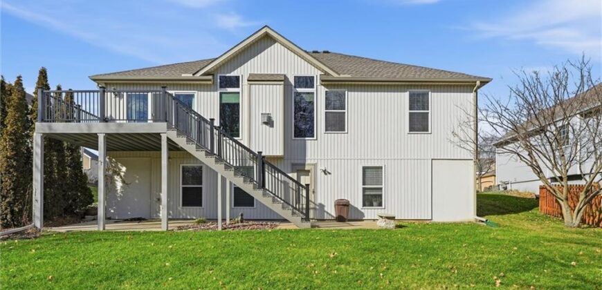 8923 N Mersington Avenue, Kansas City, MO 64156