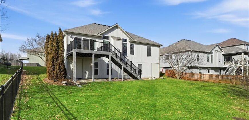 8923 N Mersington Avenue, Kansas City, MO 64156