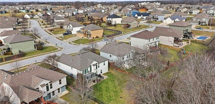 8923 N Mersington Avenue, Kansas City, MO 64156