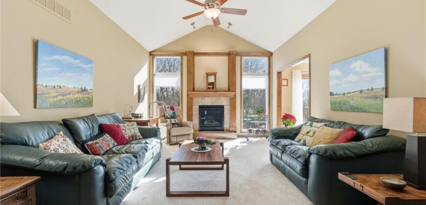 8923 N Mersington Avenue, Kansas City, MO 64156