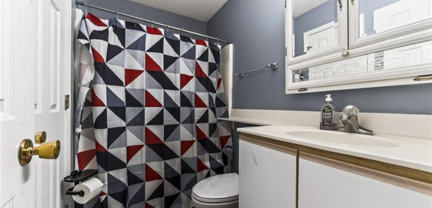 2310 NE 68th Street, Gladstone, MO 64118