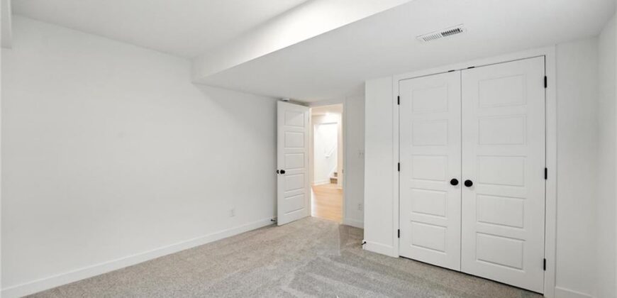 10523 N Jarboe Street, Kansas City, MO 64155