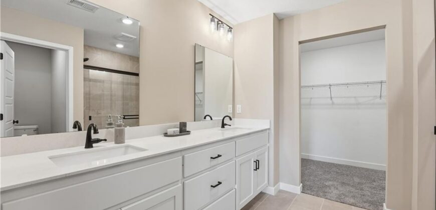 11115 N Glenwood Avenue, Kansas City, MO 64157