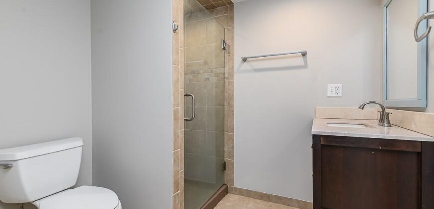 11911 N Charlotte Street, Kansas City, MO 64155