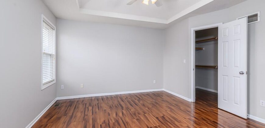 11911 N Charlotte Street, Kansas City, MO 64155