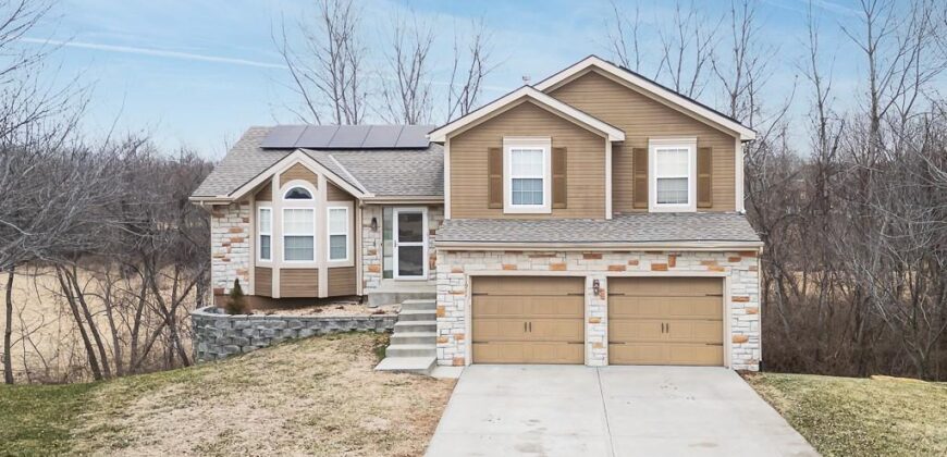 11911 N Charlotte Street, Kansas City, MO 64155