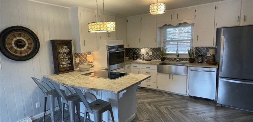217 NW 43rd Street, Kansas City, MO 64116