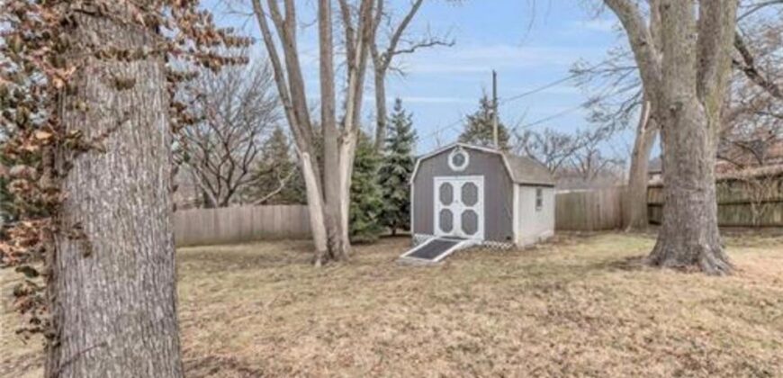 217 NW 43rd Street, Kansas City, MO 64116