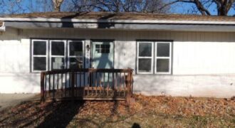 4830 NE Winn Road, Kansas City, MO 64119