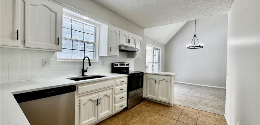 8240 NW Birch Lane, Kansas City, MO 64151