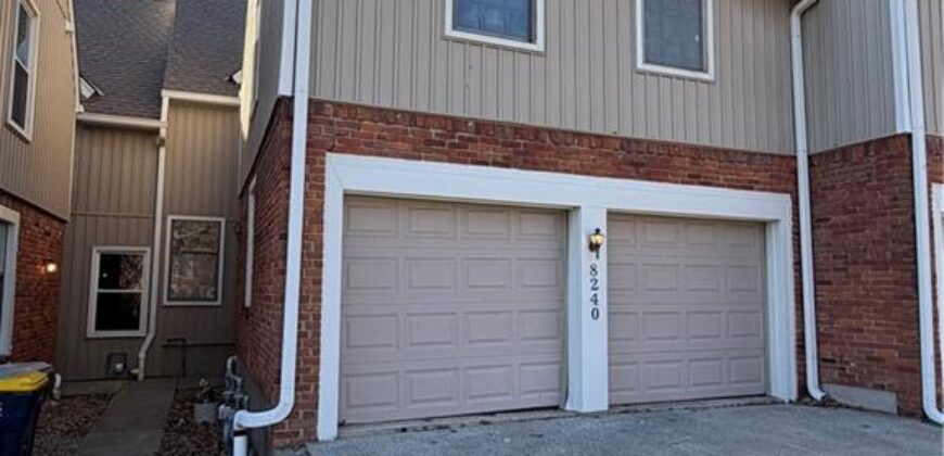 8240 NW Birch Lane, Kansas City, MO 64151
