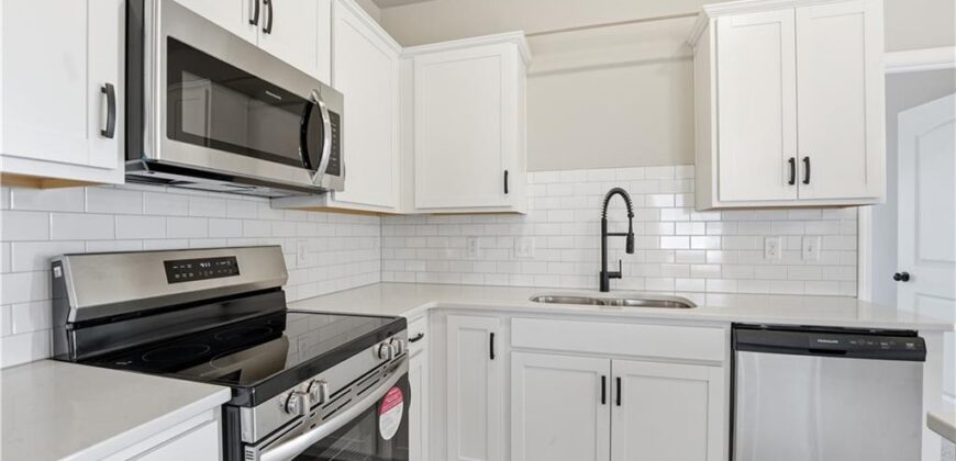 9637 N Colrain Avenue, Kansas City, MO 64154