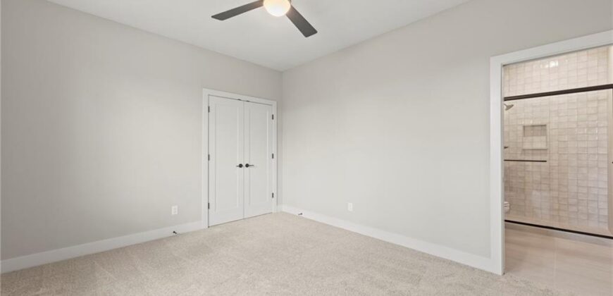 8716 N Lewis Avenue, Kansas City, MO 64157