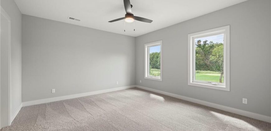 8716 N Lewis Avenue, Kansas City, MO 64157