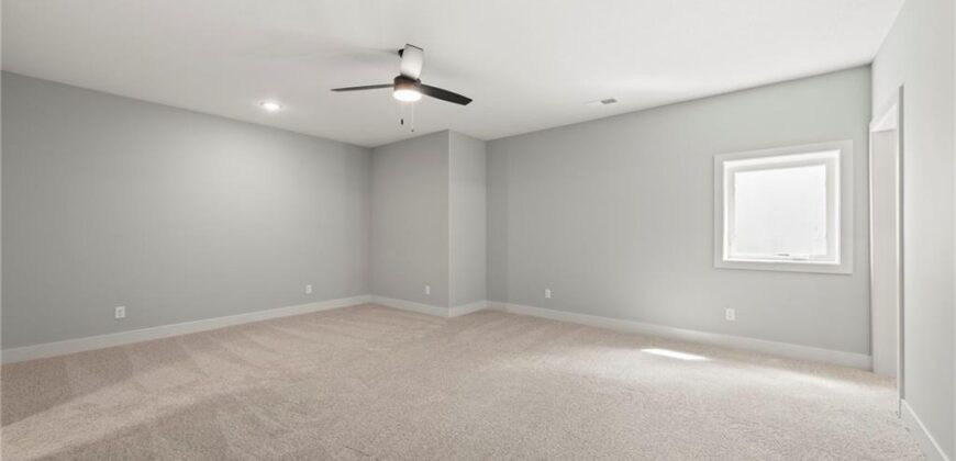 8716 N Lewis Avenue, Kansas City, MO 64157