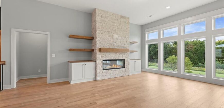 8716 N Lewis Avenue, Kansas City, MO 64157