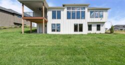 8716 N Lewis Avenue, Kansas City, MO 64157