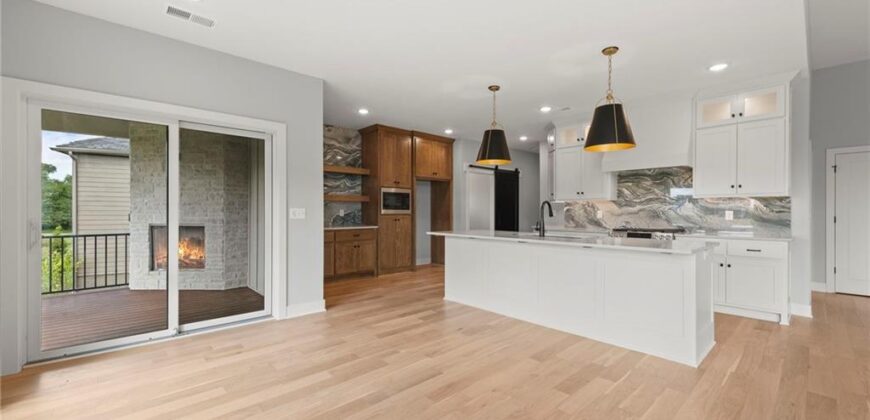 8716 N Lewis Avenue, Kansas City, MO 64157