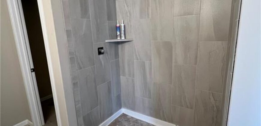 1600 Cottonwood Creek Avenue, Kearney, MO 64060