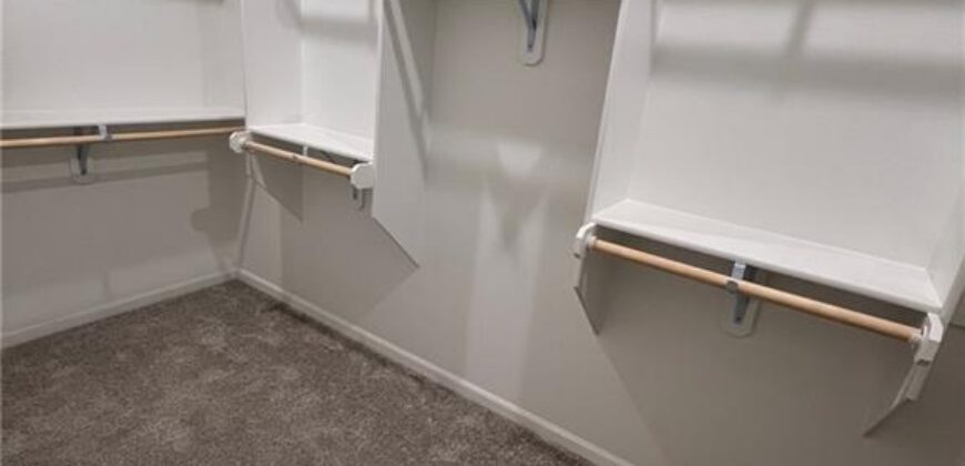 1600 Cottonwood Creek Avenue, Kearney, MO 64060