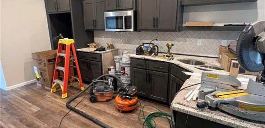 1600 Cottonwood Creek Avenue, Kearney, MO 64060