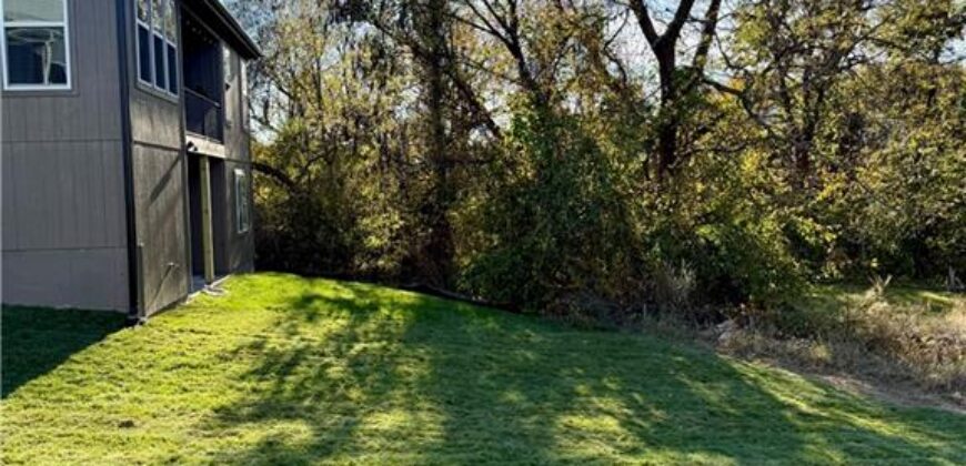 610 Caitlin Ct Court, Excelsior Springs, MO 64024