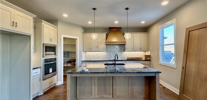 12740 NW Larkspur Lane, Platte City, MO 64079