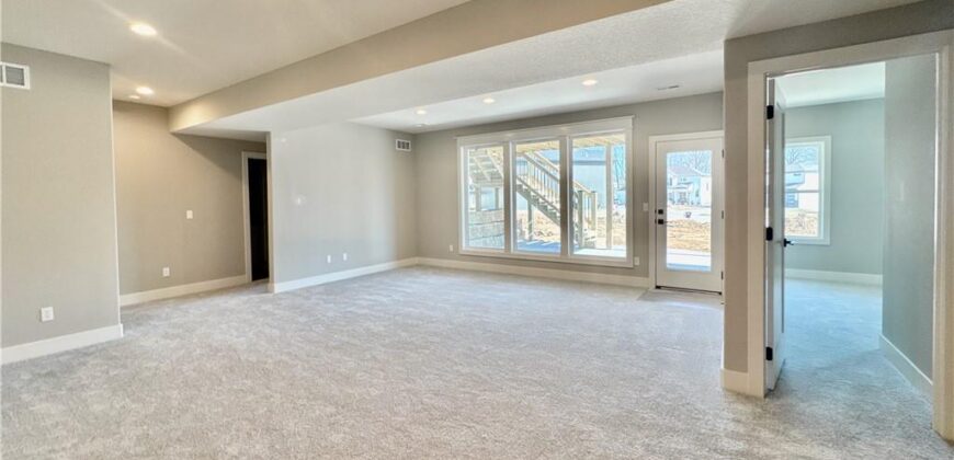 12765 NW Larkspur Lane, Platte City, MO 64079