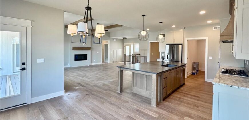 12765 NW Larkspur Lane, Platte City, MO 64079
