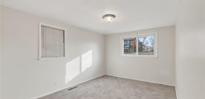 200 NW 63rd Terrace, Kansas City, MO 64118