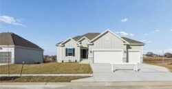 9810 N Laurel Avenue, Kansas City, MO 64157