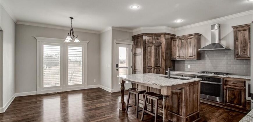 10423 N Chelsea Avenue, Kansas City, MO 64156