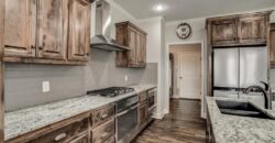 10423 N Chelsea Avenue, Kansas City, MO 64156