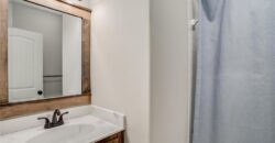 10423 N Chelsea Avenue, Kansas City, MO 64156