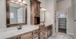 10423 N Chelsea Avenue, Kansas City, MO 64156