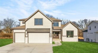 7644 N Booth Avenue, Kansas City, MO 64158