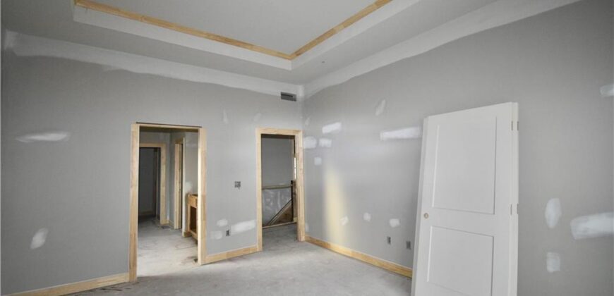 7629 N Booth Avenue, Kansas City, MO 64158