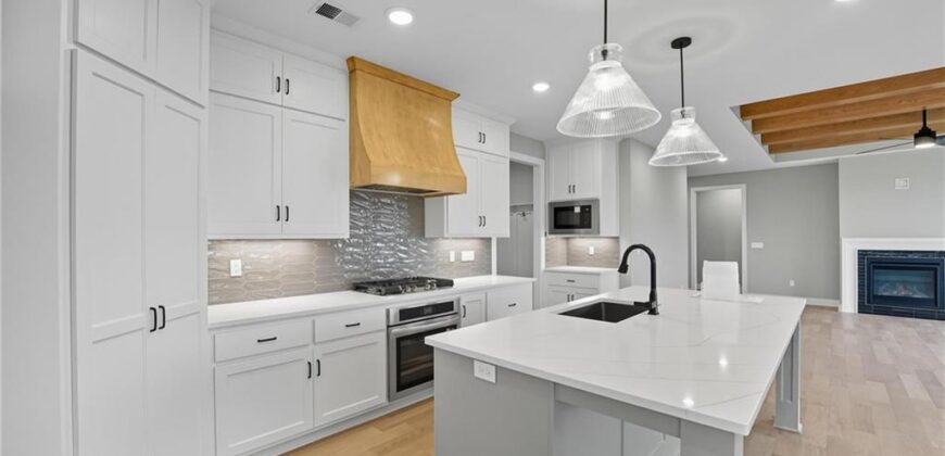 10503 N Liberty Street, Kansas City, MO 64155