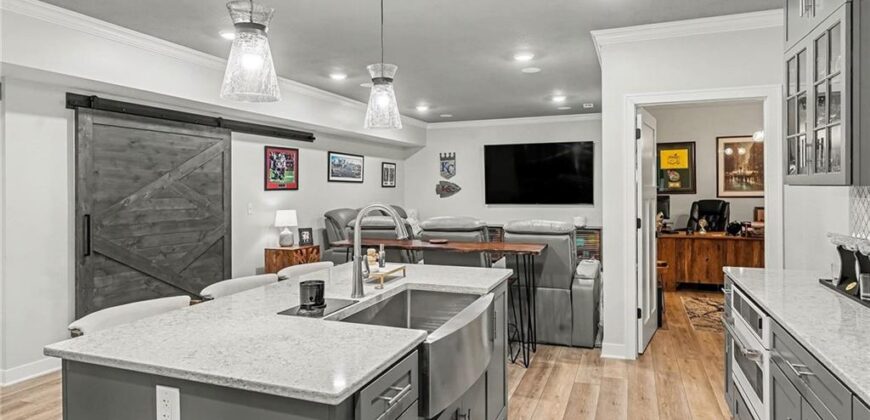 3413 NE 102nd Terrace, Kansas City, MO 64155